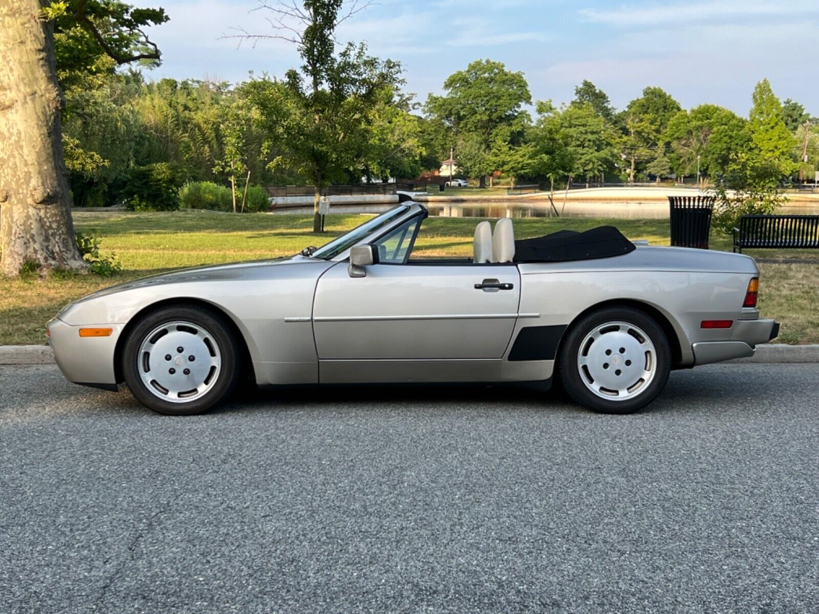 Porsche-944-1990-Convertible-2