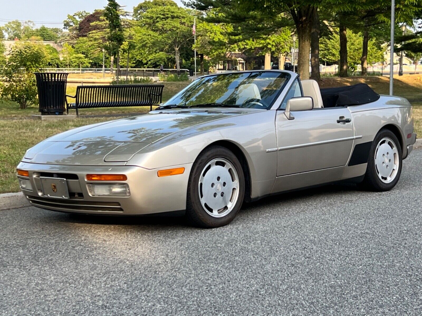 Porsche-944-1990-Convertible
