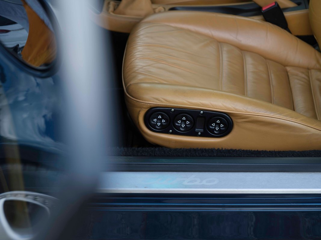 Porsche-964-1991-28