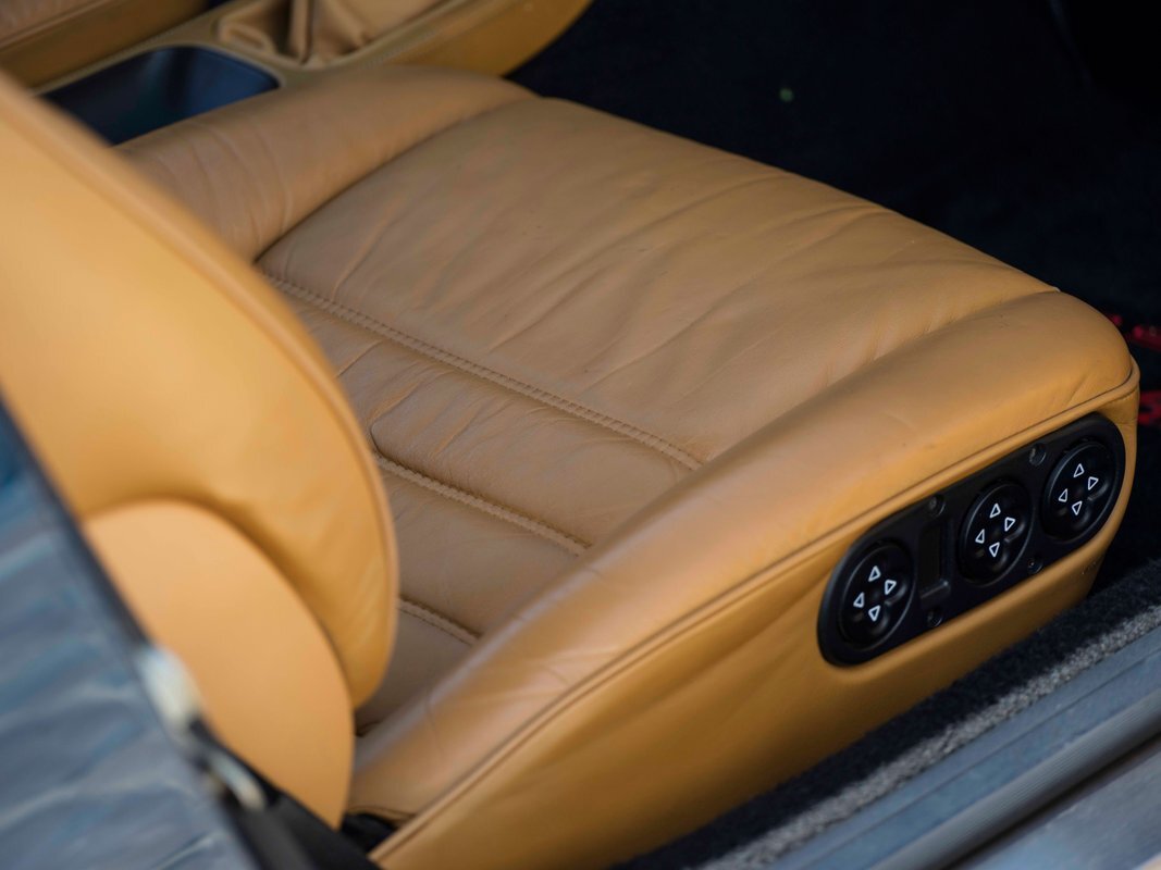 Porsche-964-1991-38