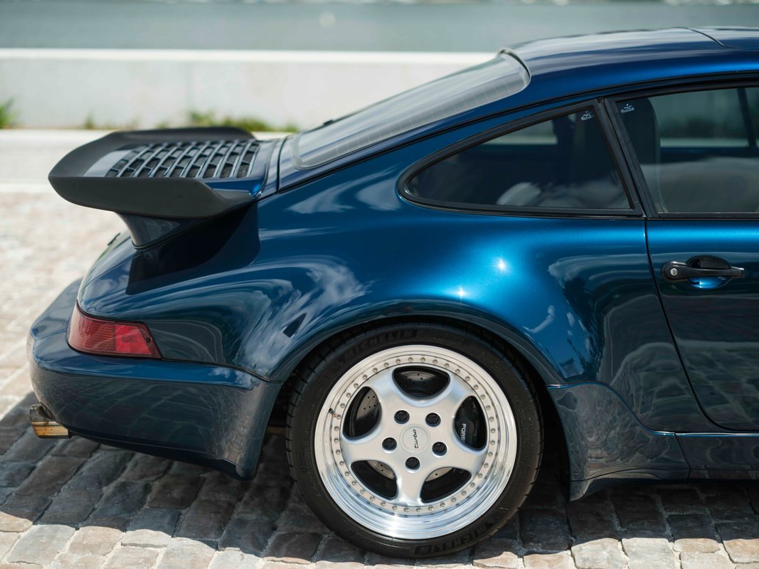 Porsche-964-1991-9