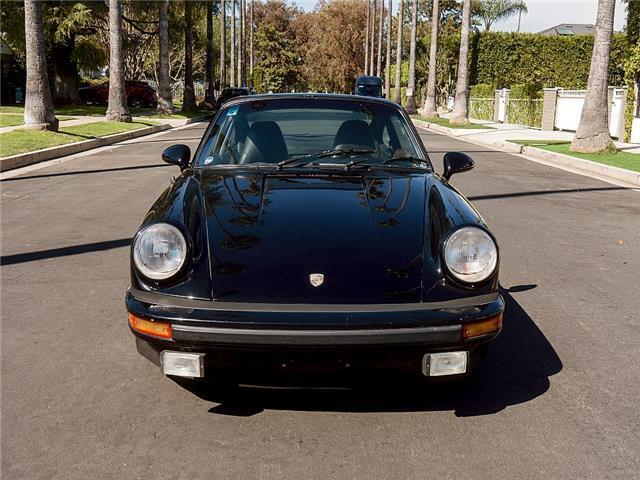 Porsche-SC-1979-Coupe-11