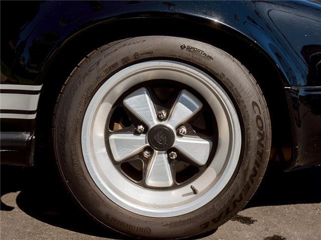 Porsche-SC-1979-Coupe-24