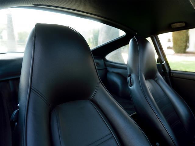 Porsche-SC-1979-Coupe-32