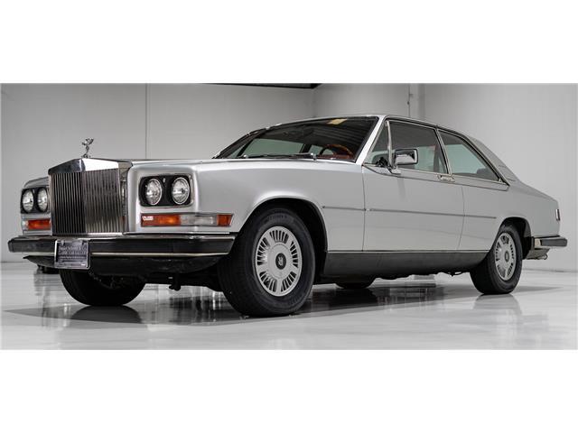 Rolls-Royce-Camargue-1979-Coupe-12