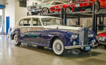 Rolls-Royce-Phantom-1965-7-Passenger-Limousine-10