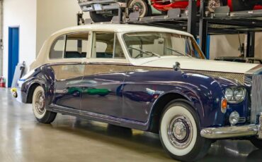 Rolls-Royce-Phantom-1965-7-Passenger-Limousine-11
