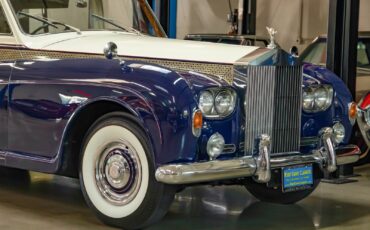 Rolls-Royce-Phantom-1965-7-Passenger-Limousine-12