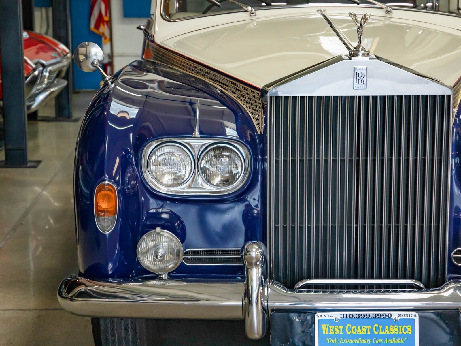 Rolls-Royce-Phantom-1965-7-Passenger-Limousine-14