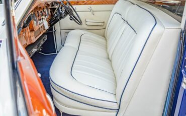 Rolls-Royce-Phantom-1965-7-Passenger-Limousine-37