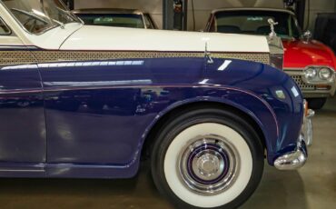 Rolls-Royce-Phantom-1965-7-Passenger-Limousine-4
