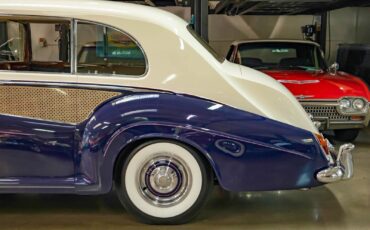 Rolls-Royce-Phantom-1965-7-Passenger-Limousine-7