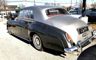 Rolls-Royce-Silver-Cloud-II-1960-Limousine-15