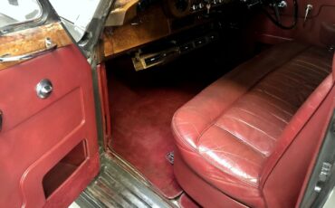 Rolls-Royce-Silver-Cloud-II-1960-Limousine-20