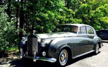 Rolls-Royce-Silver-Cloud-II-1960-Limousine-3
