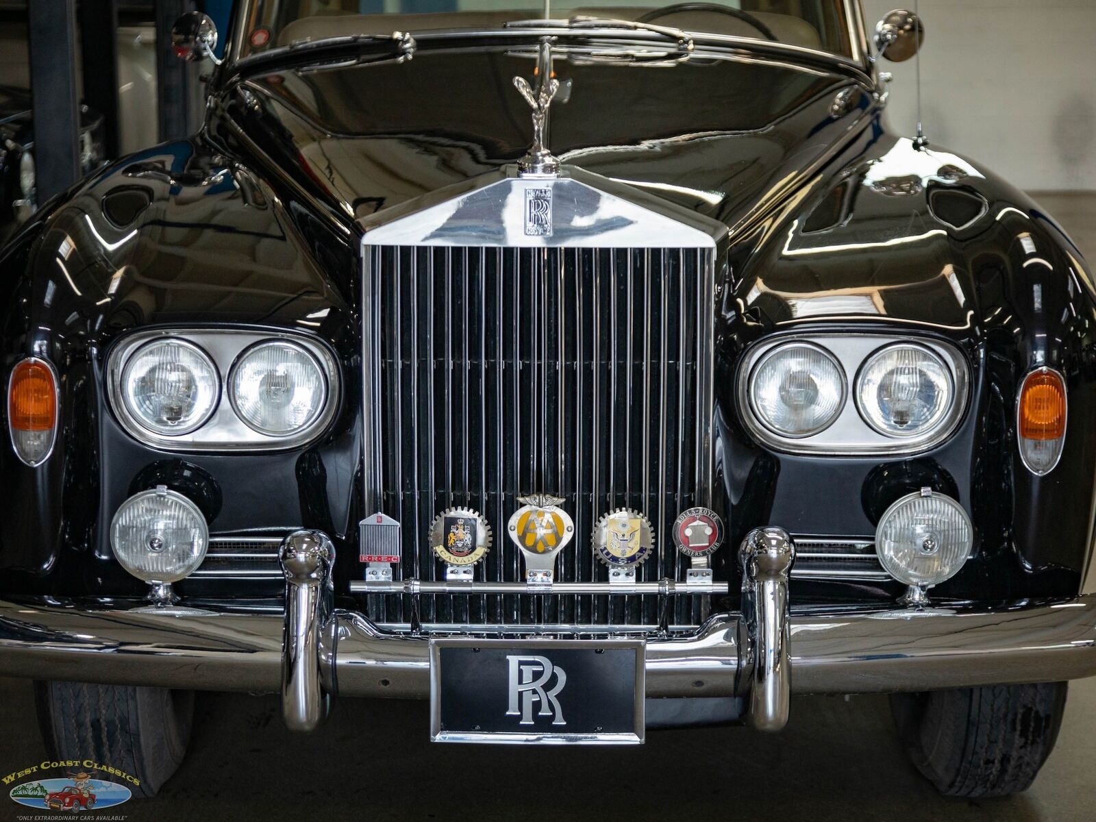 Rolls-Royce-Silver-Cloud-III-1963-4-Door-Sedan-14