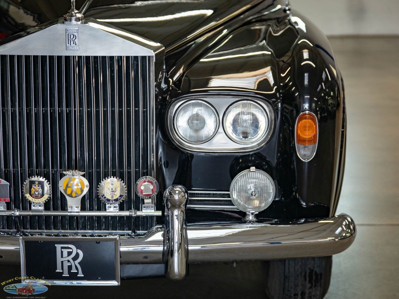 Rolls-Royce-Silver-Cloud-III-1963-4-Door-Sedan-15