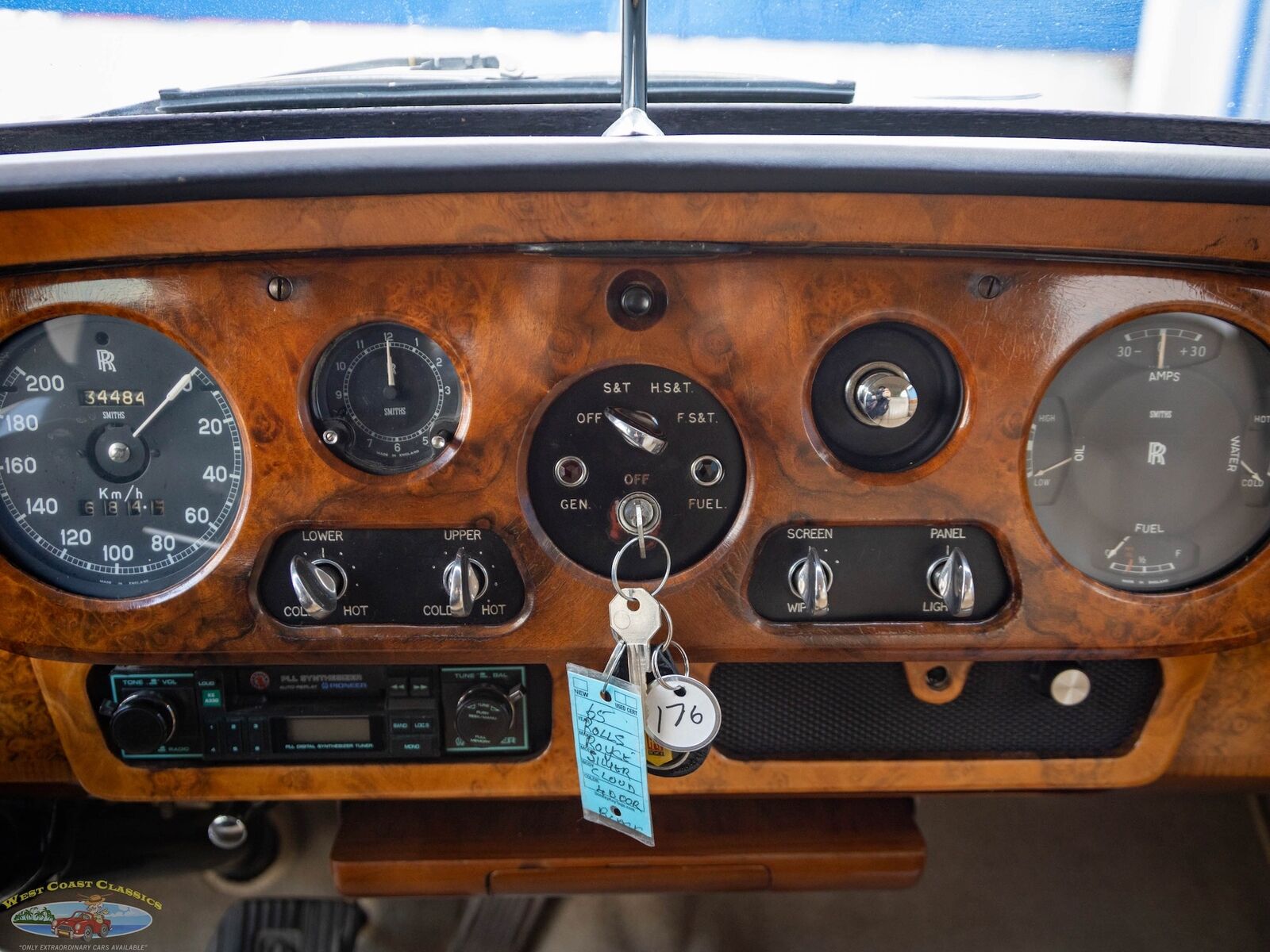 Rolls-Royce-Silver-Cloud-III-1963-4-Door-Sedan-33