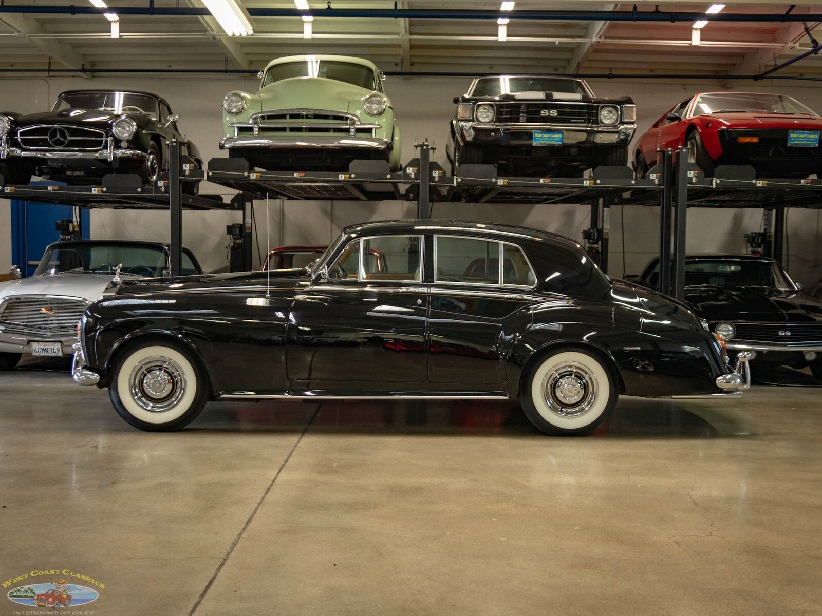 Rolls-Royce-Silver-Cloud-III-1963-4-Door-Sedan-5