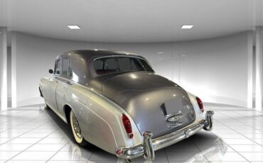 Rolls-Royce-Silver-Cloud-lll-1965-Sedan-5