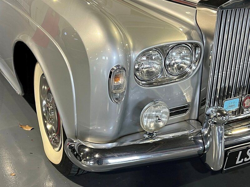 Rolls-Royce-Silver-Cloud-lll-1965-Sedan-7