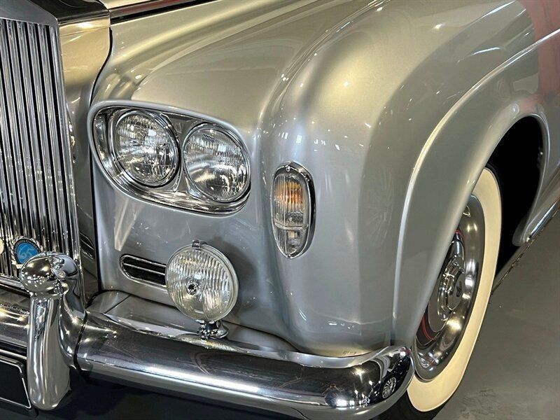 Rolls-Royce-Silver-Cloud-lll-1965-Sedan-8