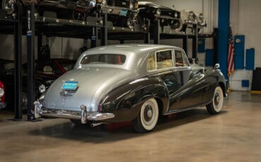 Rolls-Royce-Silver-Dawn-Lightweight-H.J.-Mulliner-1955-4-Door-Sedan-24