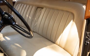 Rolls-Royce-Silver-Dawn-Lightweight-H.J.-Mulliner-1955-4-Door-Sedan-27