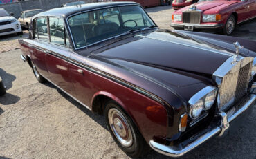 Rolls-Royce-Silver-Shadow-1967-Sedan-17