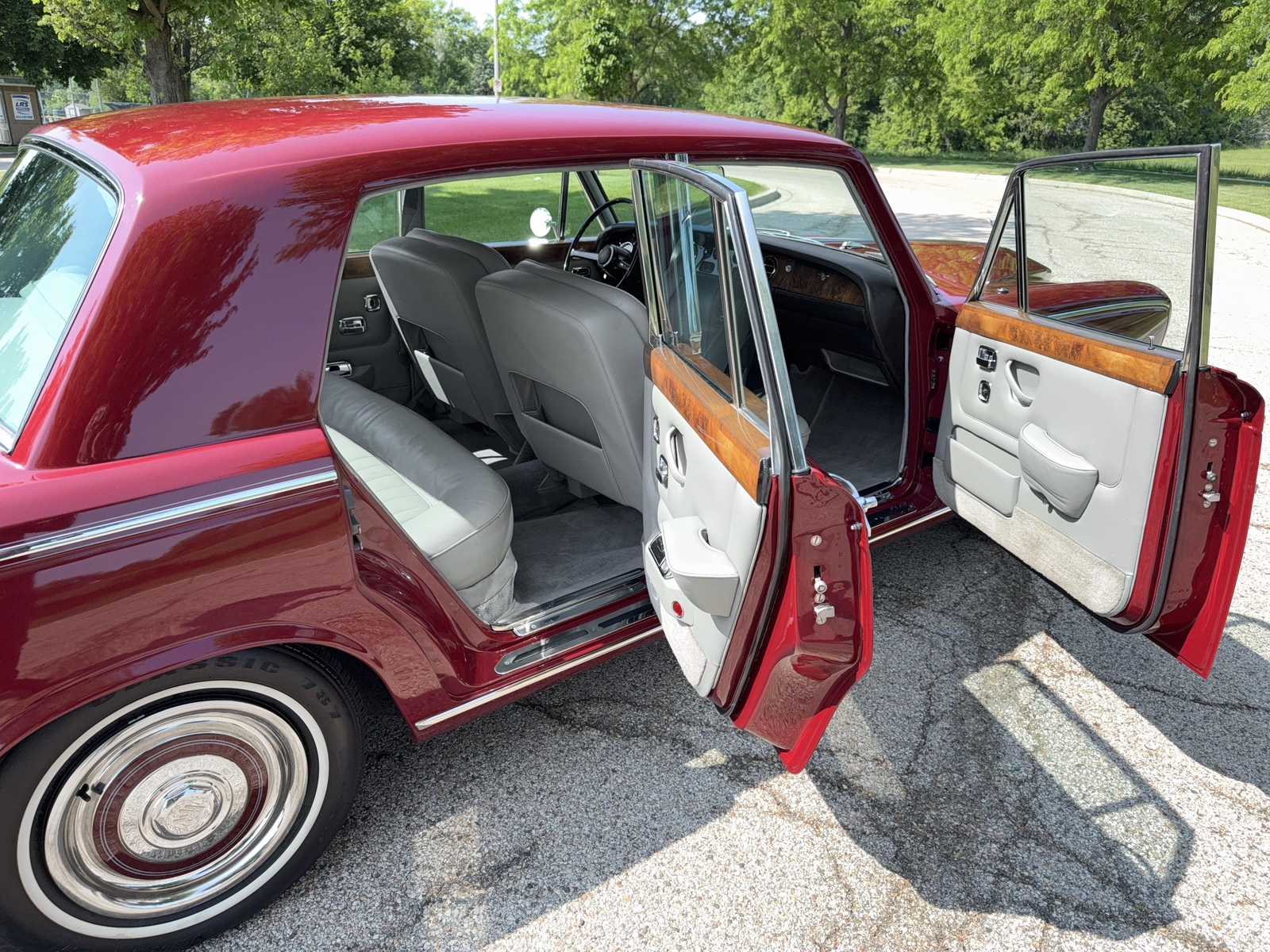 Rolls-Royce-Silver-Shadow-1969-15