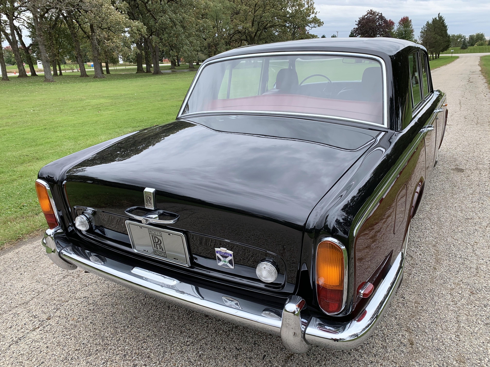 Rolls-Royce-Silver-Shadow-1969-Sedan-11
