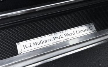 Rolls-Royce-Silver-Shadow-1970-2-door-coupe-33