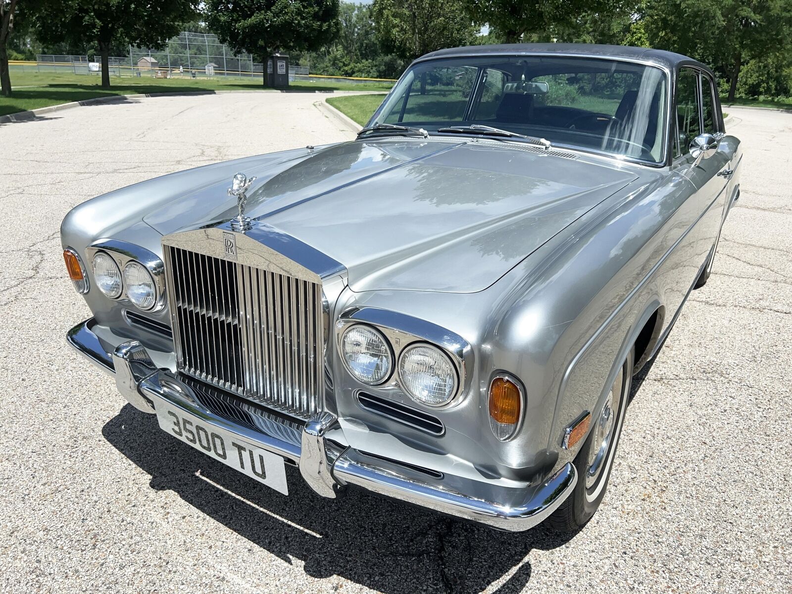 Rolls-Royce-Silver-Shadow-1970-2-door-coupe-5