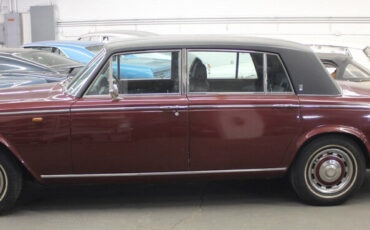 Rolls-Royce-Silver-Shadow-1974-Sedan-10