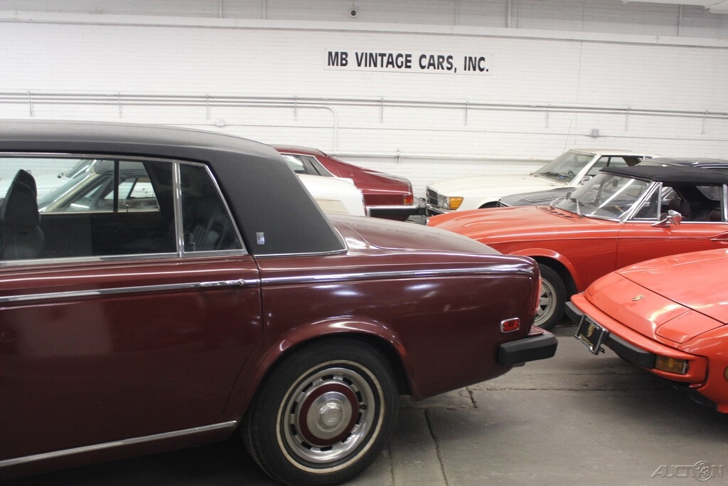 Rolls-Royce-Silver-Shadow-1974-Sedan-12