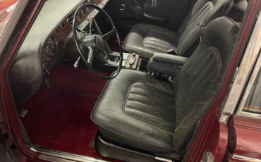 Rolls-Royce-Silver-Shadow-1974-Sedan-15