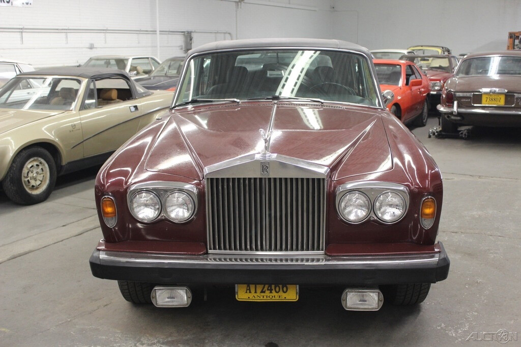 Rolls-Royce-Silver-Shadow-1974-Sedan-4