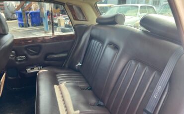 Rolls-Royce-Silver-Shadow-1978-Sedan-8