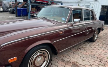 Rolls-Royce-Silver-Shadow-1980-Sedan-12
