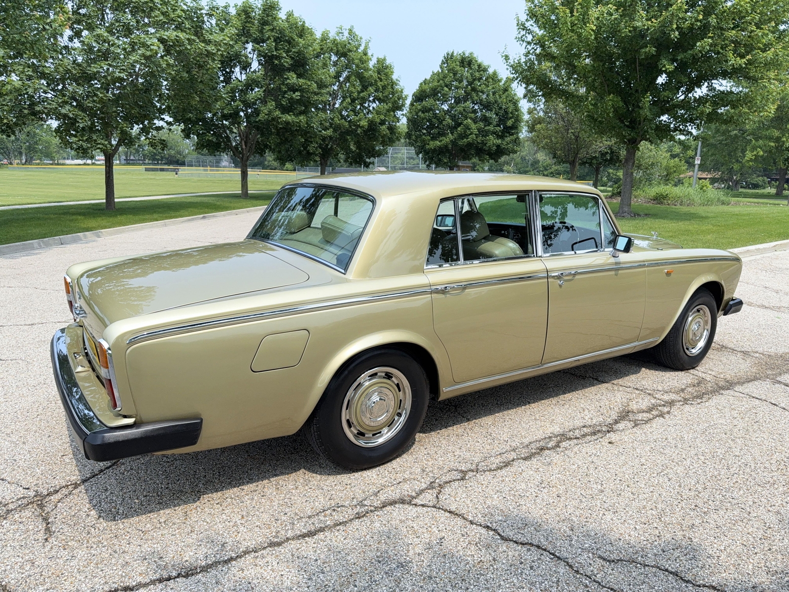 Rolls-Royce-Silver-Shadow-II-1978-16