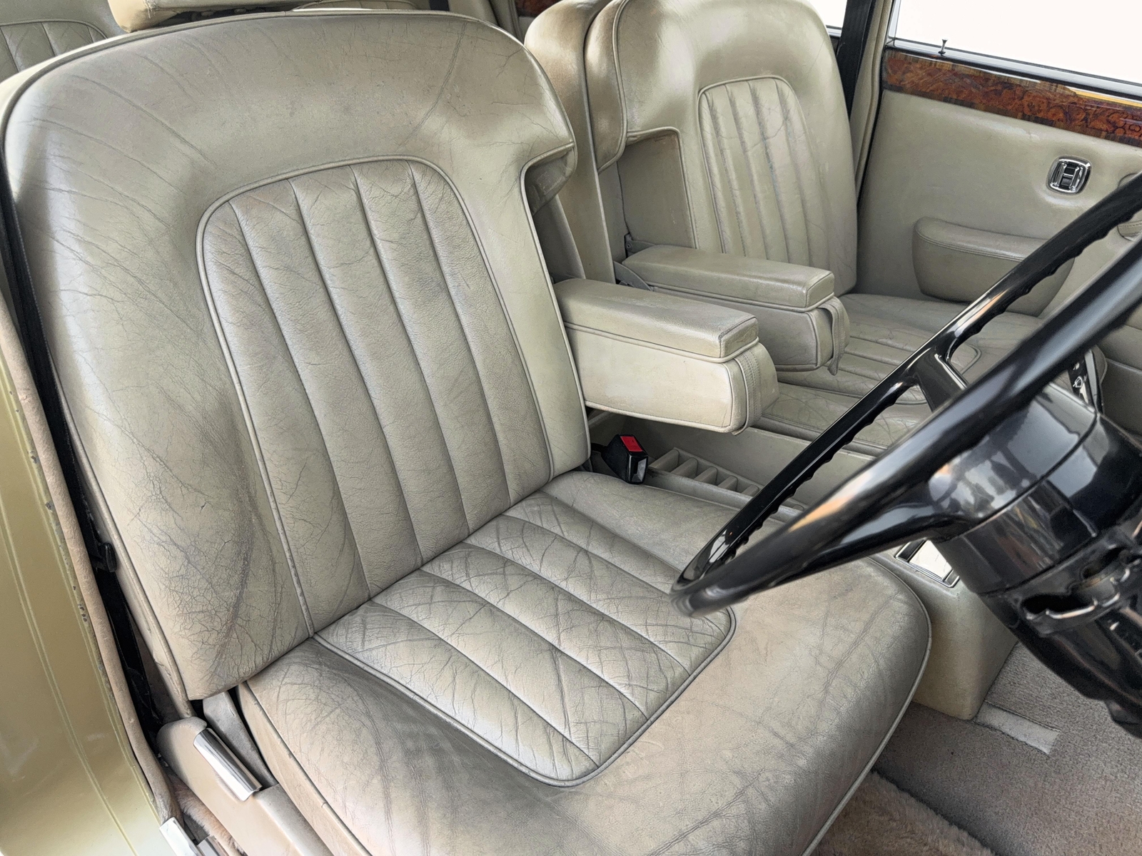 Rolls-Royce-Silver-Shadow-II-1978-34