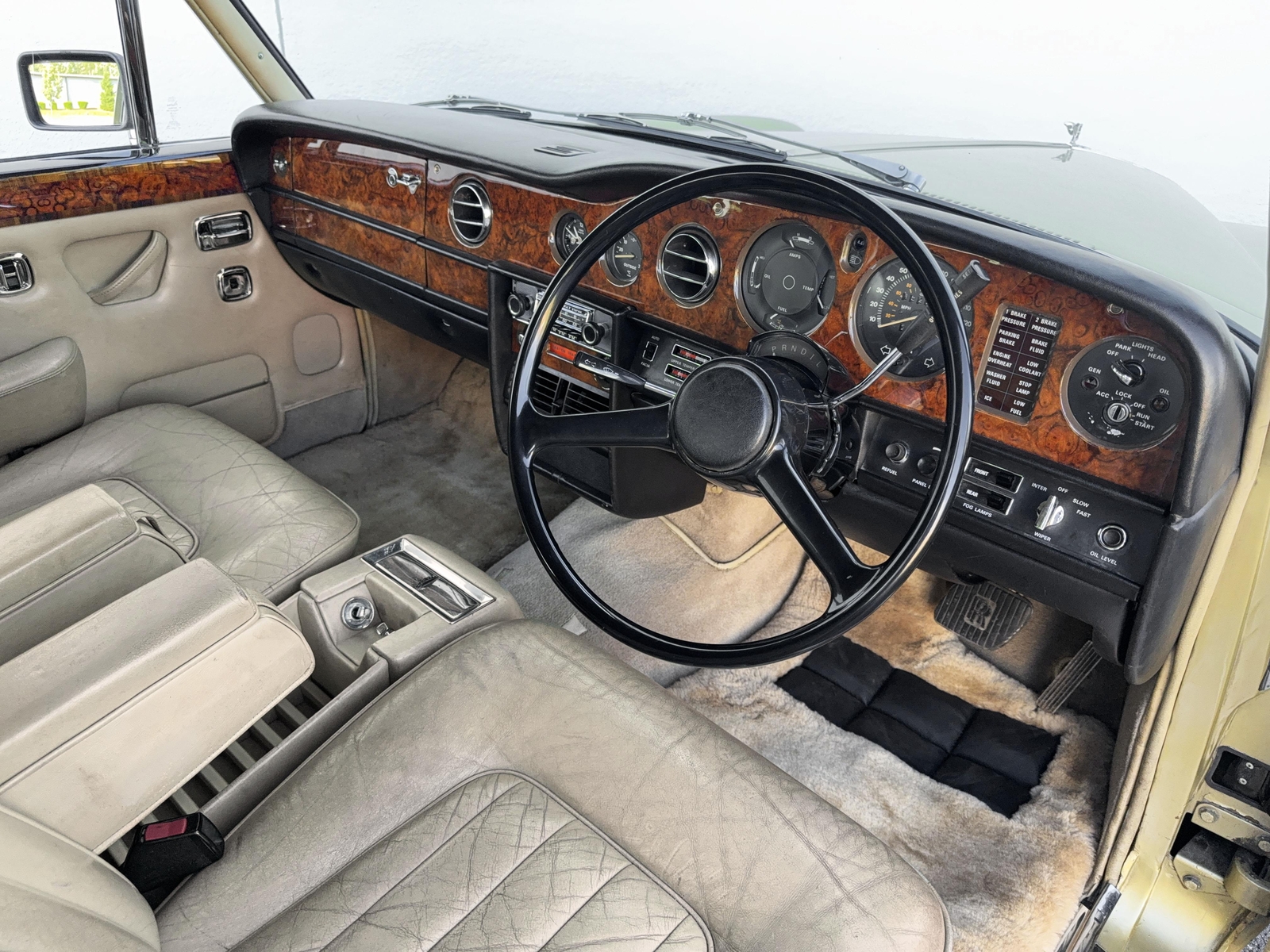 Rolls-Royce-Silver-Shadow-II-1978-36