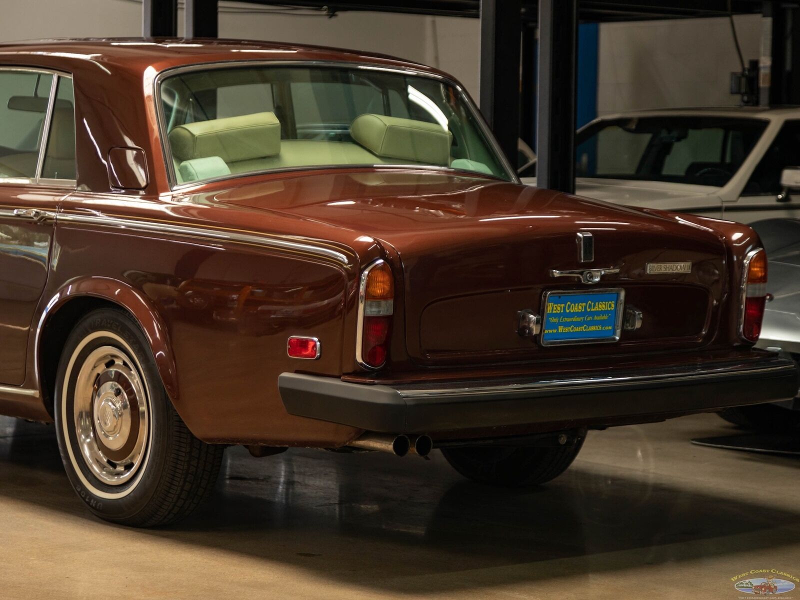 Rolls-Royce-Silver-Shadow-II-1979-4-Door-Sedan-17