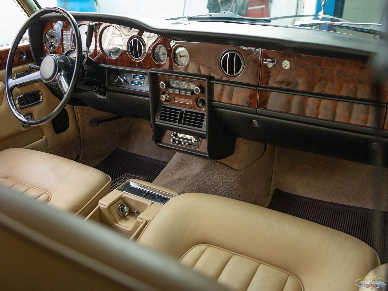 Rolls-Royce-Silver-Shadow-II-1979-4-Door-Sedan-32