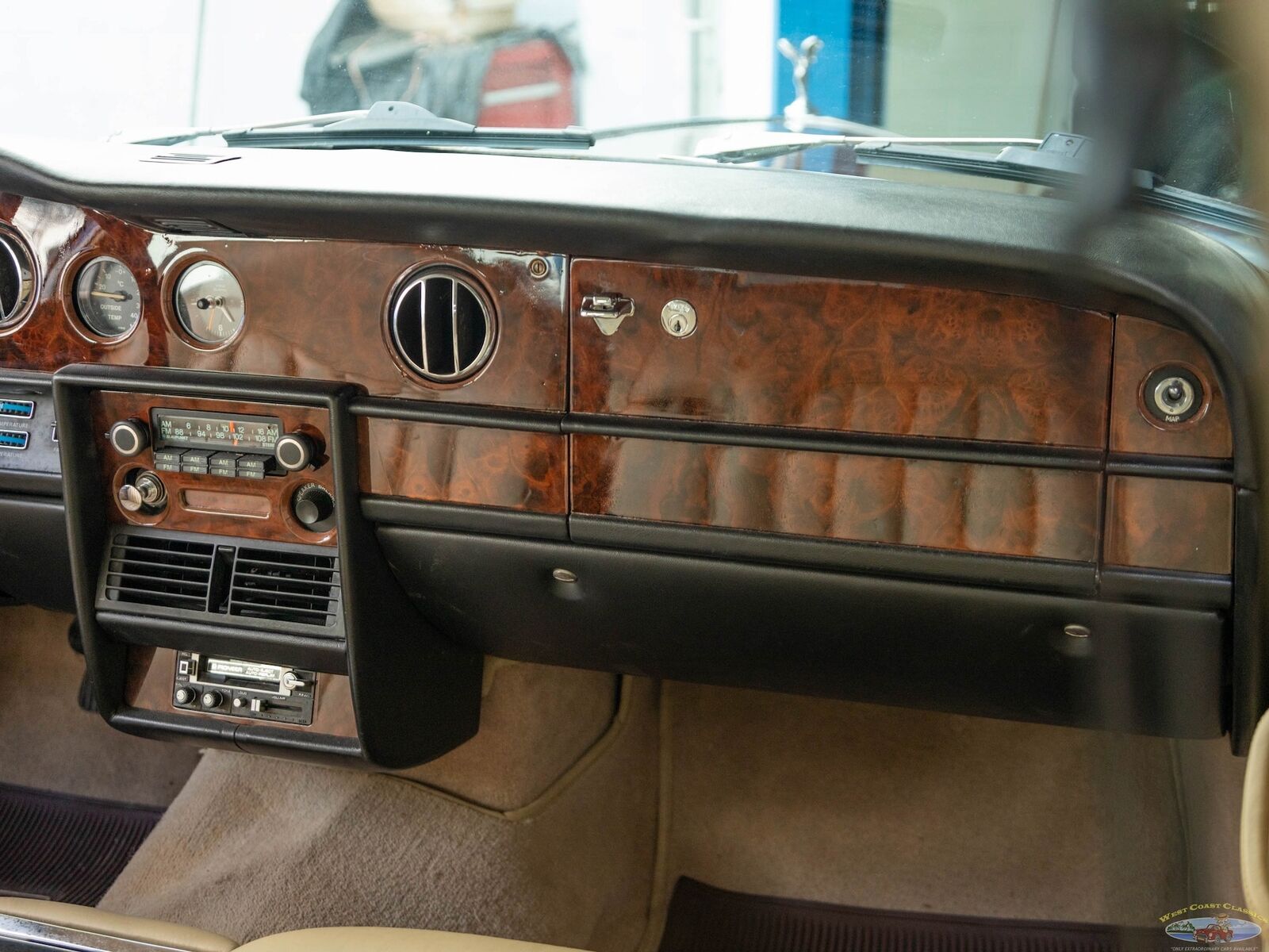 Rolls-Royce-Silver-Shadow-II-1979-4-Door-Sedan-34