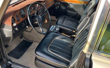 Rolls-Royce-Silver-Shadowii-1979-Sedan-19