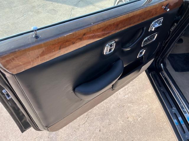 Rolls-Royce-Silver-Shadowii-1979-Sedan-20