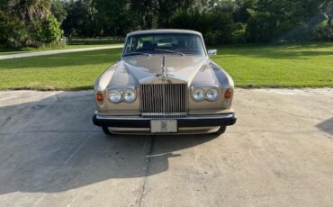 Rolls-Royce-Silver-Shadowii-1979-Sedan-3