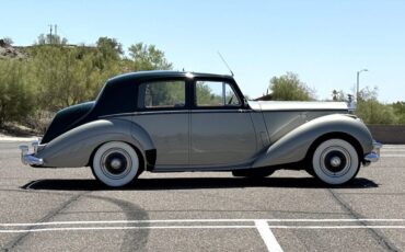 Rolls-Royce-Silver-SpiritSpurDawn-1953-Saloon-Sedan-10