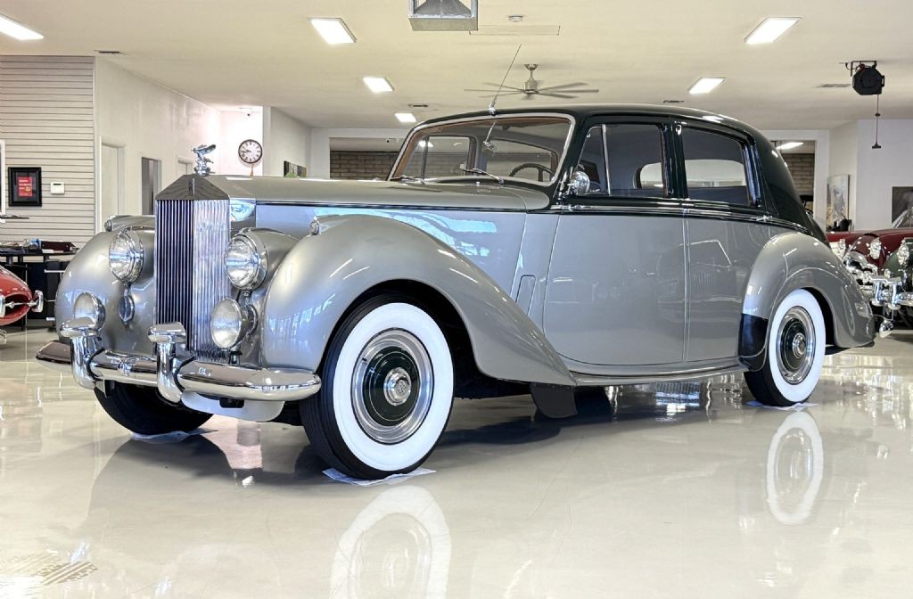 Rolls-Royce-Silver-SpiritSpurDawn-1953-Saloon-Sedan-14
